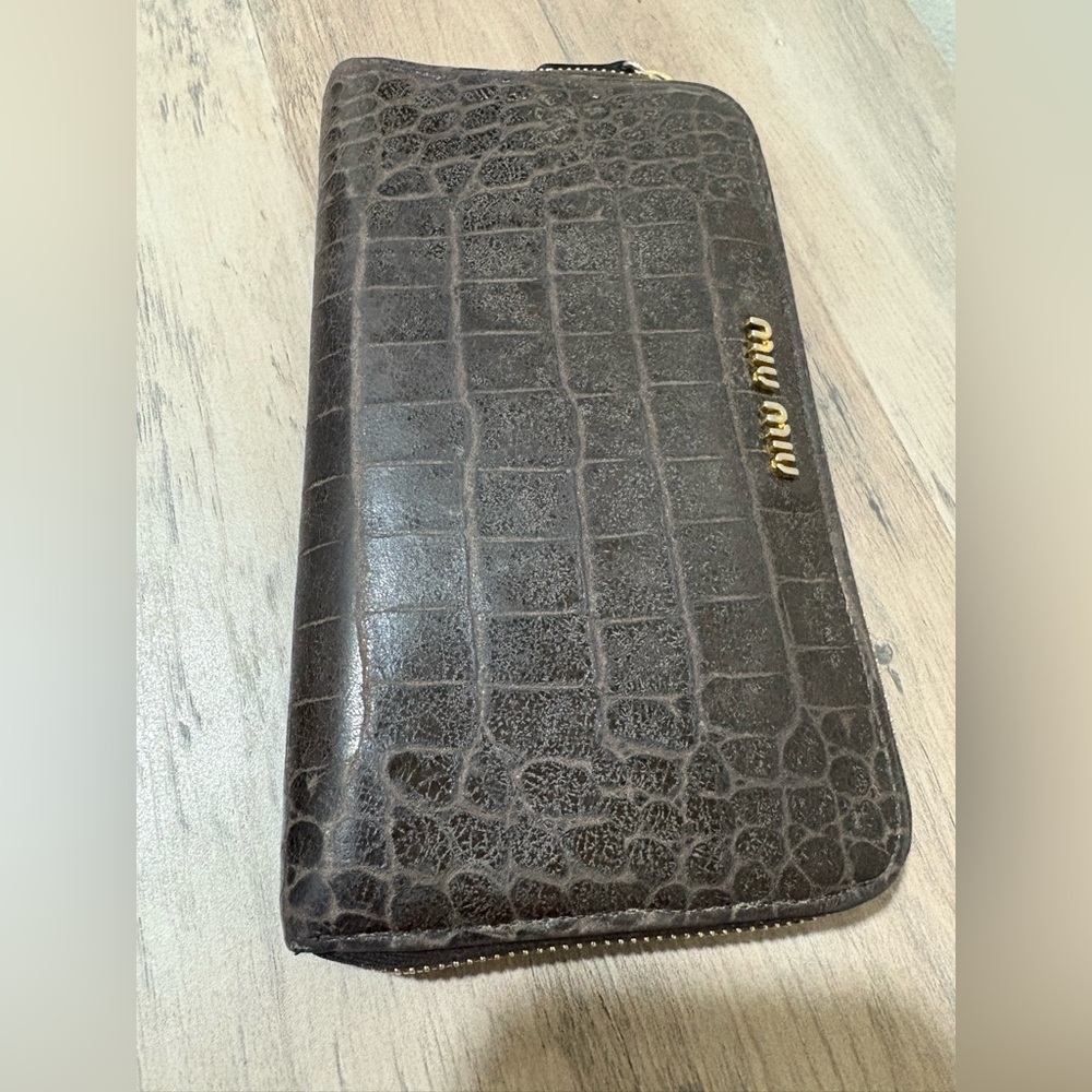 Miu Miu‎ Dark Brown Croc Embossed wallet/clutch
